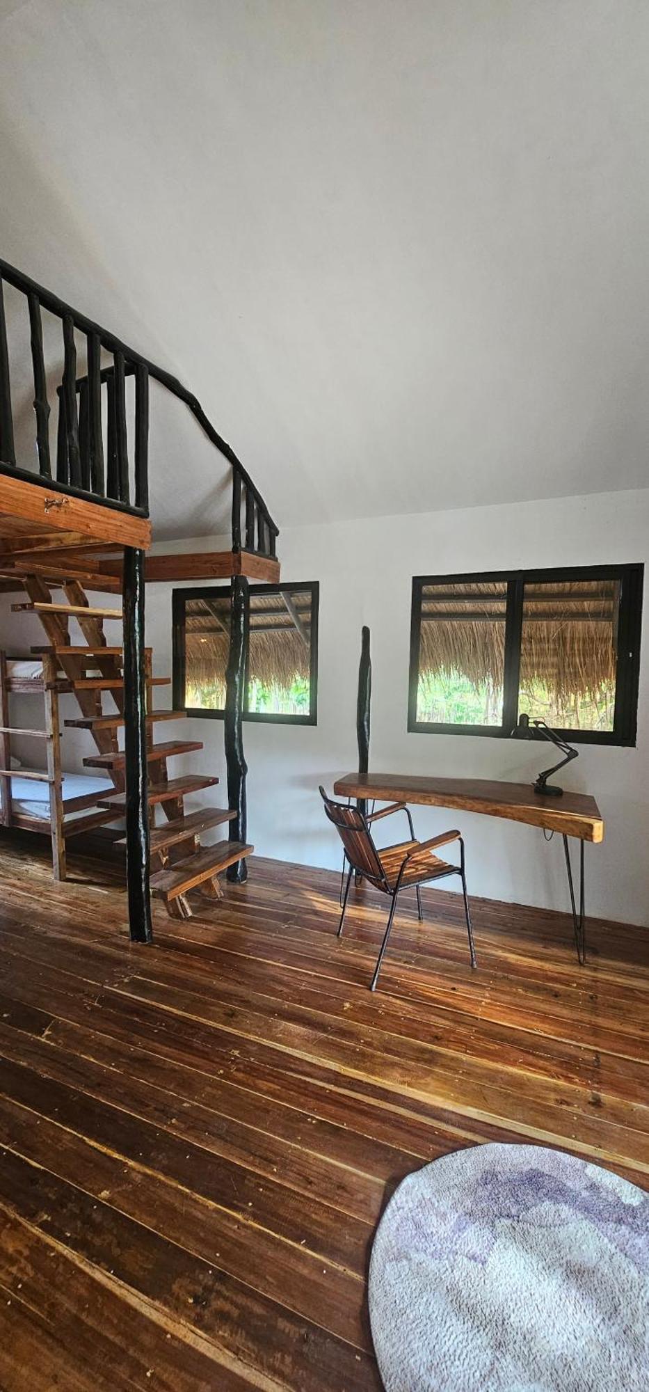 Luxury tent Binga Palawan Glamping & Family *